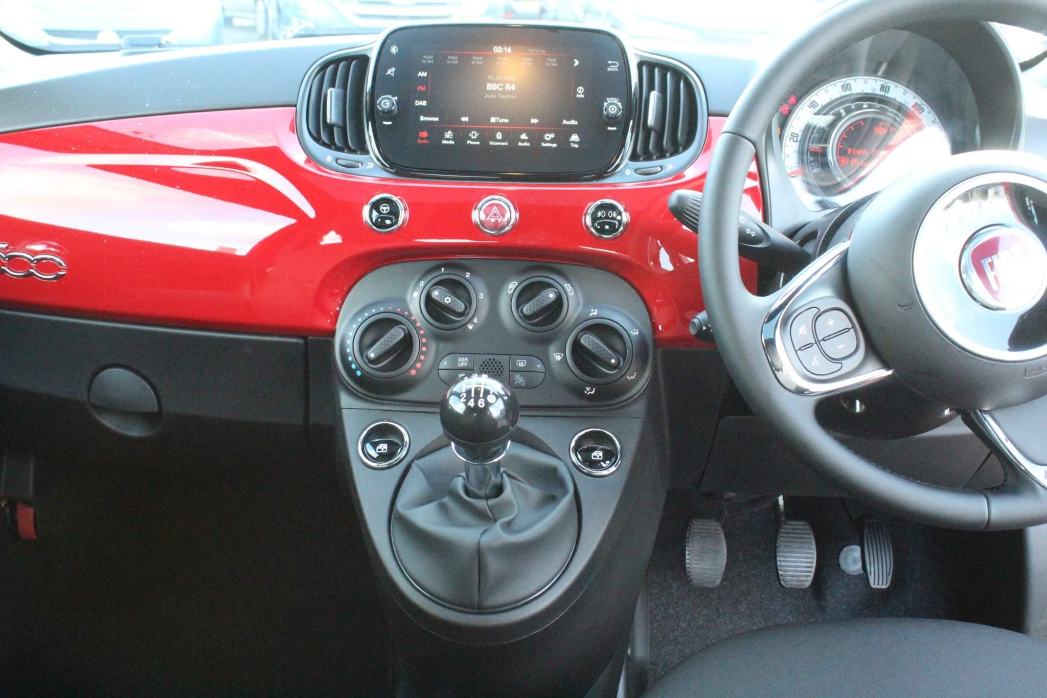 Fiat 500 Hybrid Image 18