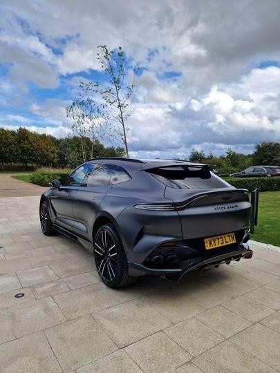 Aston Martin DBX Image 3