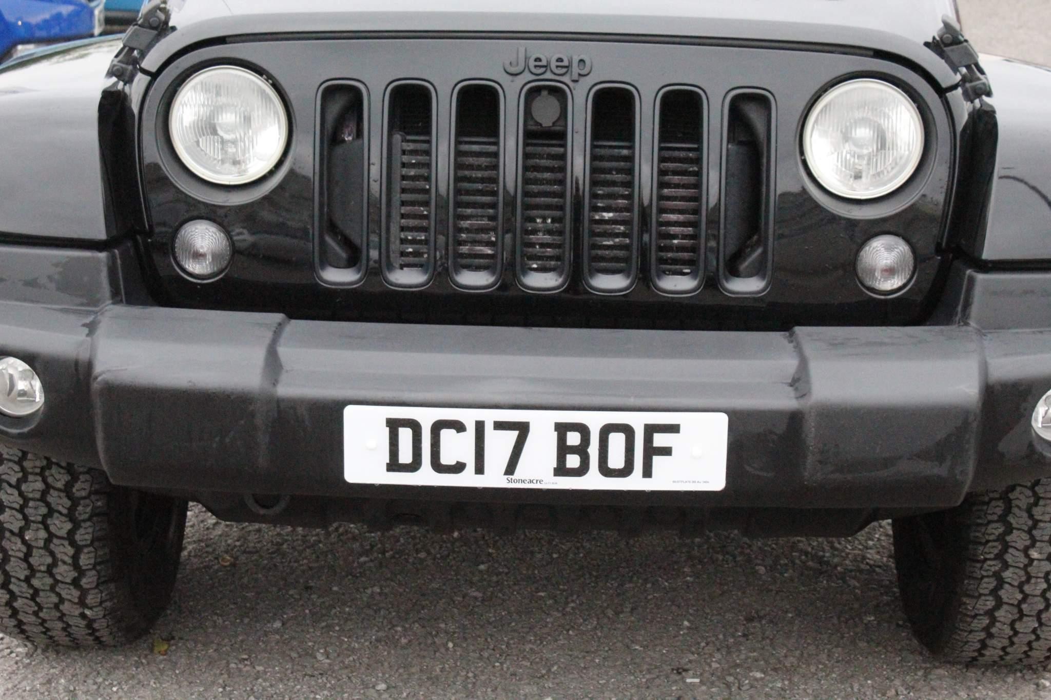 Jeep Wrangler Image 12