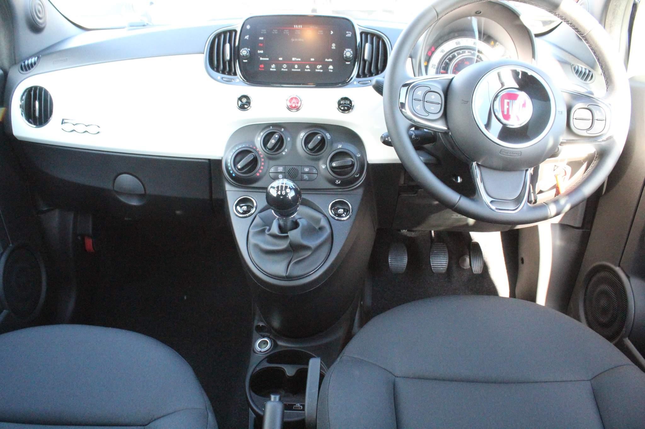 Fiat 500 Hybrid Image 12