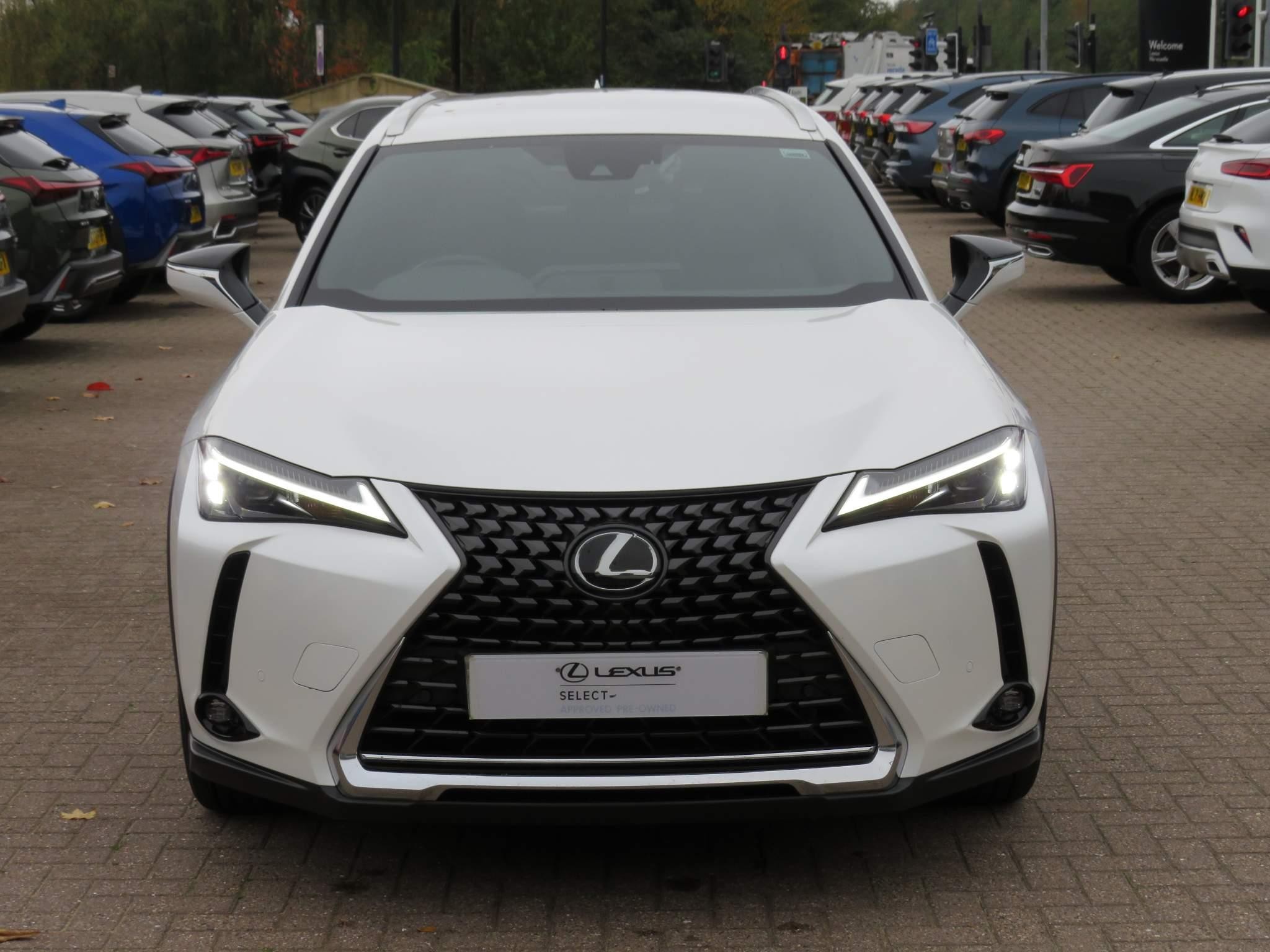 Lexus UX Self-Charging Hybrid Image 10