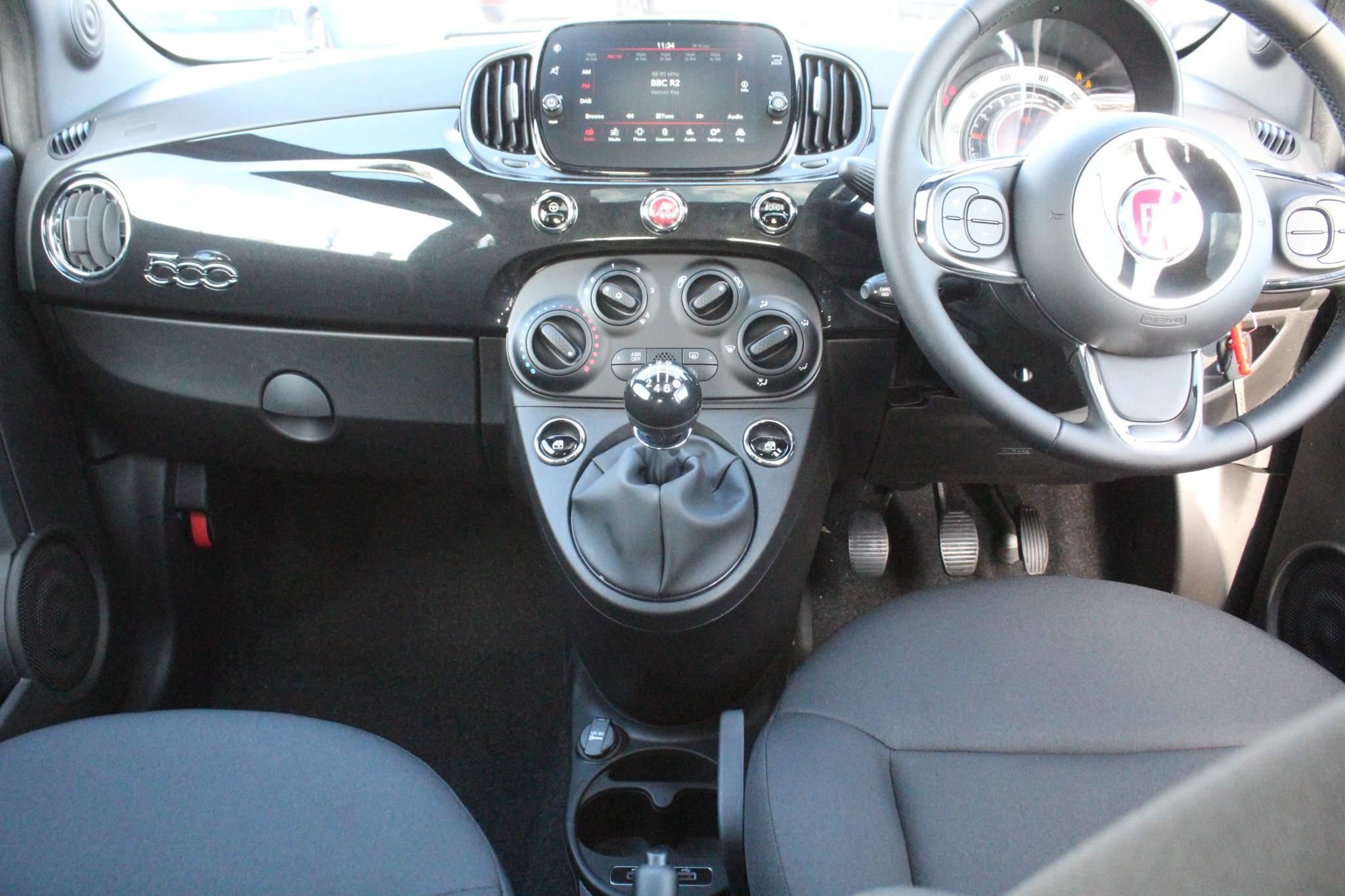 Fiat 500 Hybrid Image 11