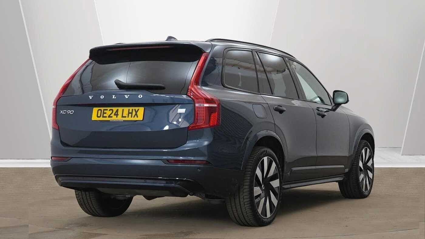 Volvo XC90 Image 3