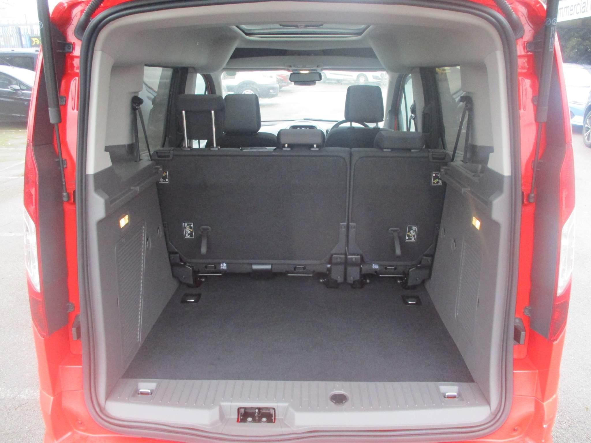 Ford Tourneo Connect Image 18