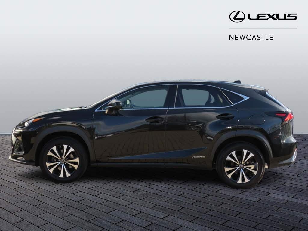 Lexus NX Self-Charging Hybrid Image 9