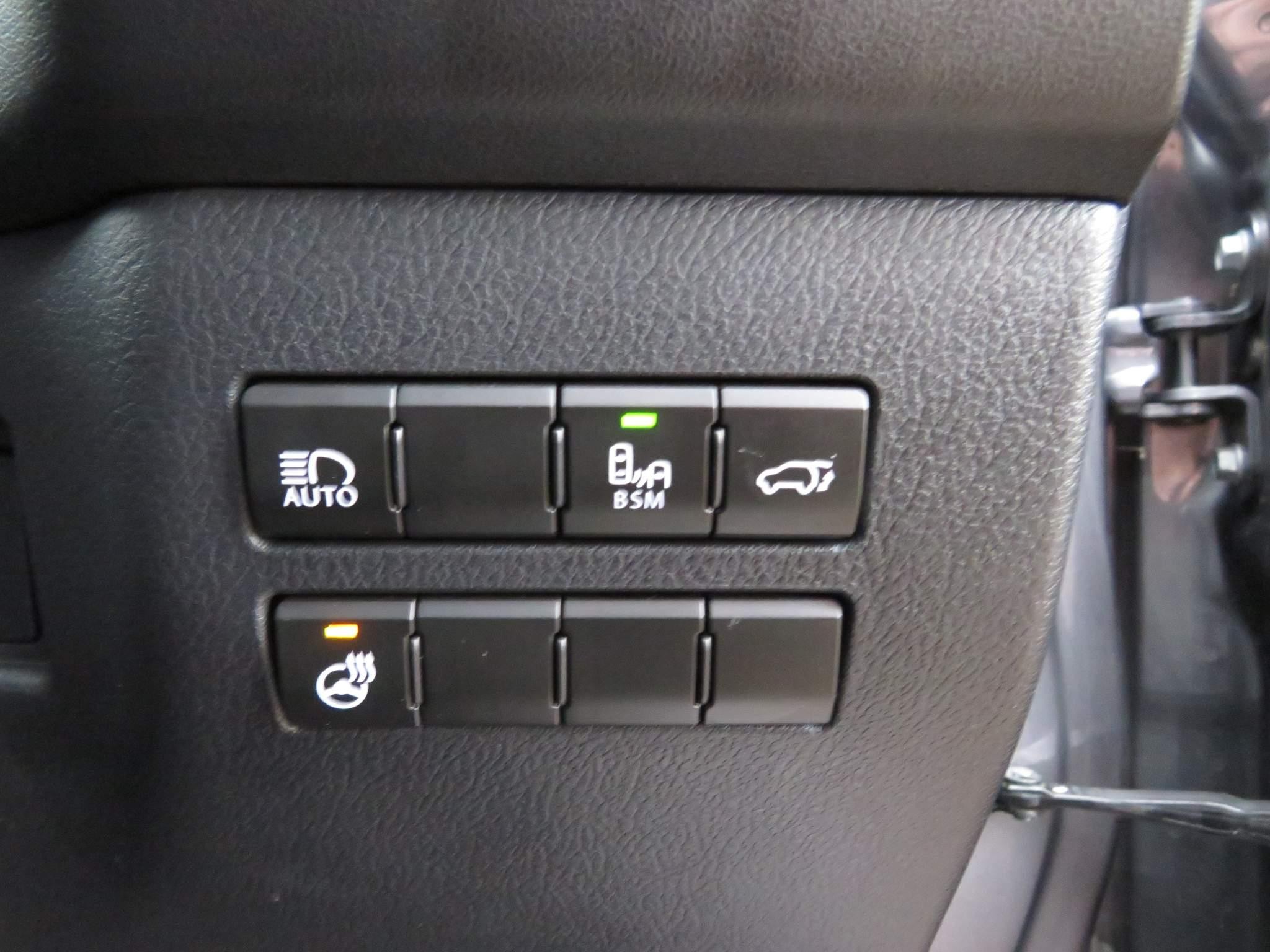 Lexus NX Self-Charging Hybrid Image 27