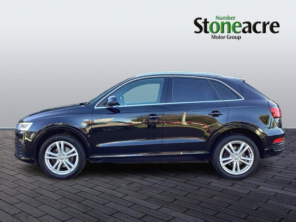 Audi Q3 Image 6