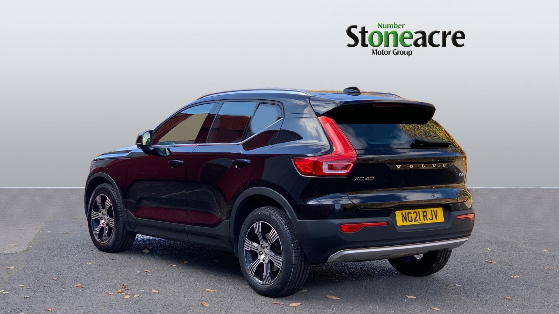 Volvo XC40 Image 2