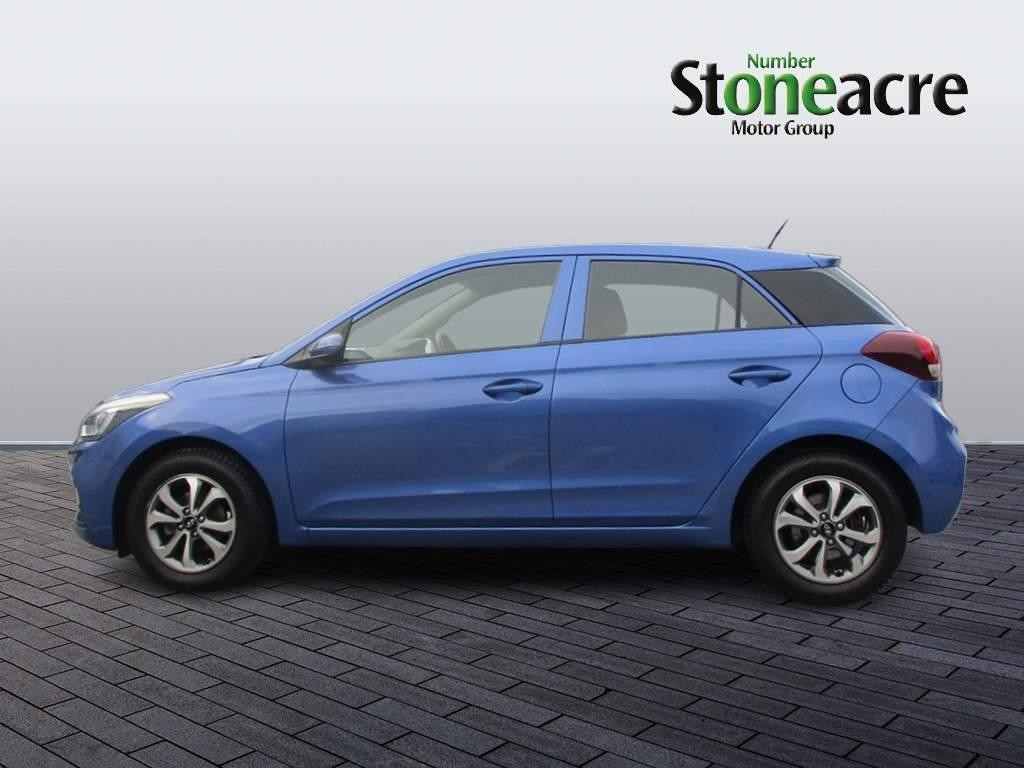 Hyundai i20 Image 6