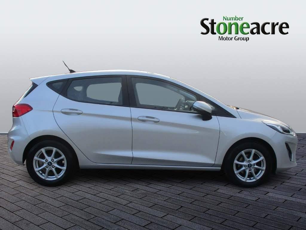 Ford Fiesta Image 2