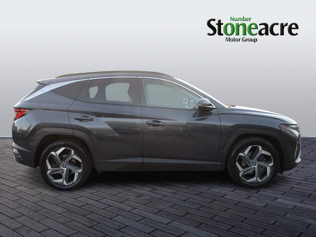 Hyundai TUCSON Image 2