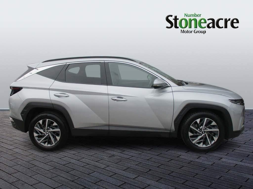 Hyundai TUCSON Image 2