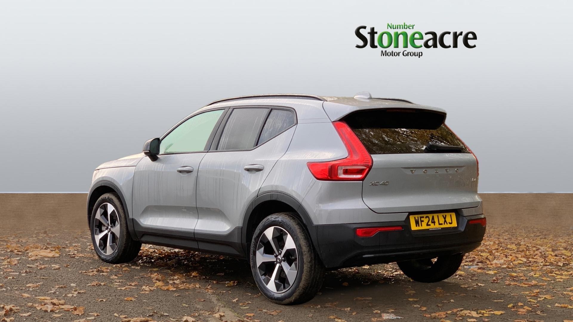 Volvo XC40 Image 2