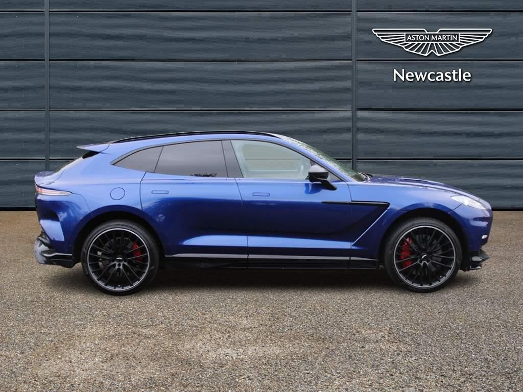 Aston Martin DBX Image 2