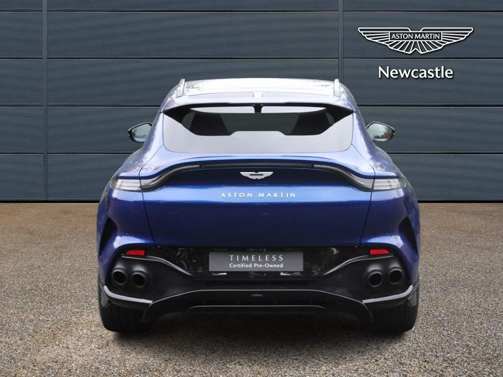 Aston Martin DBX Image 4