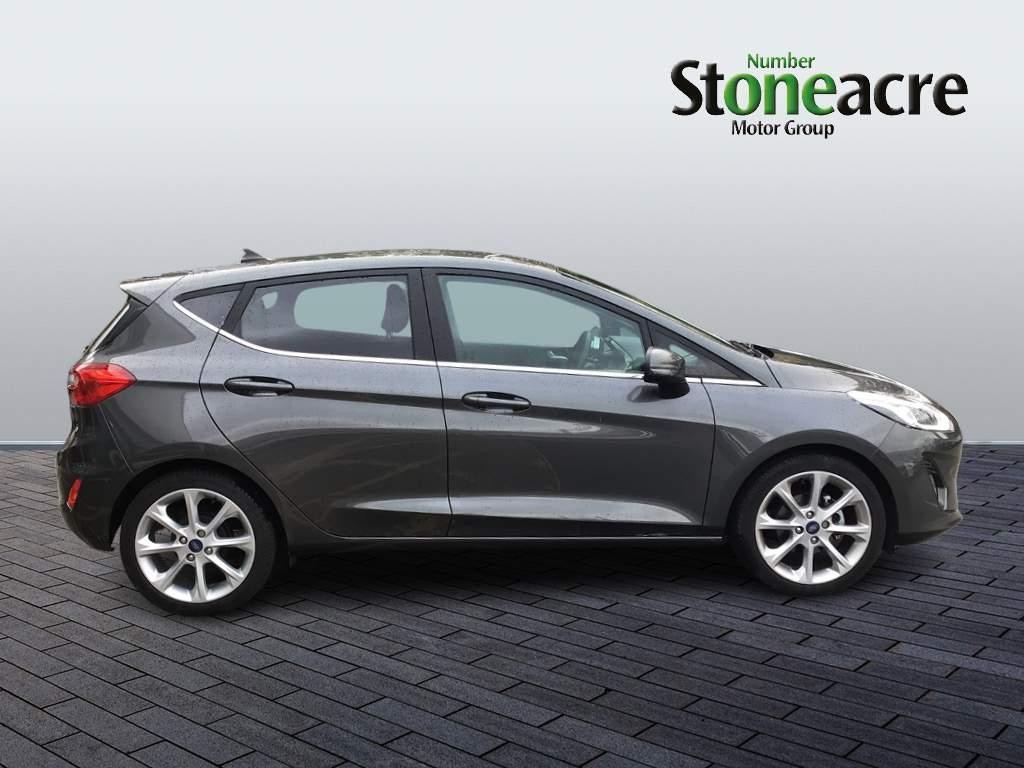 Ford Fiesta Image 2