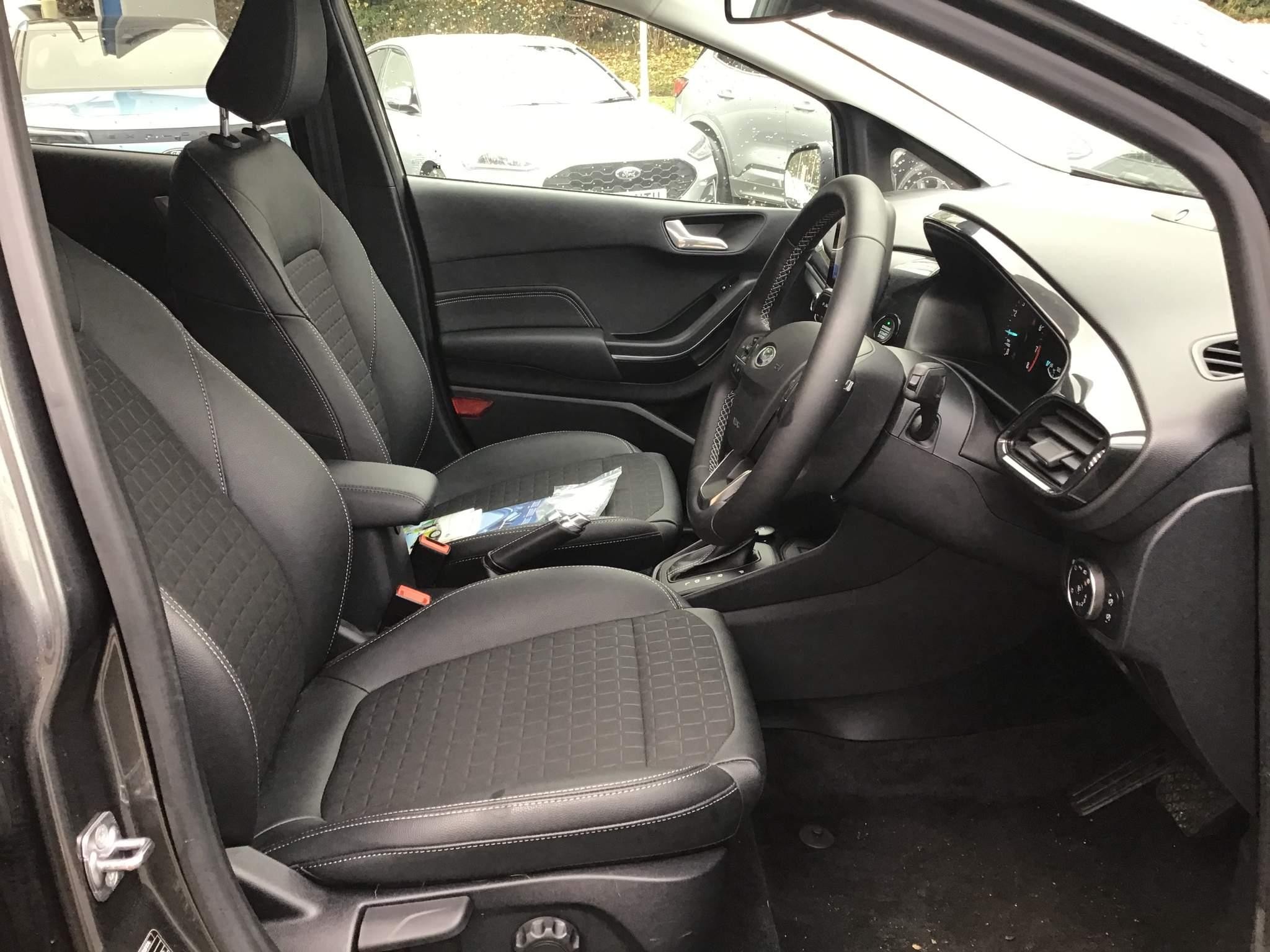 Ford Fiesta Image 10