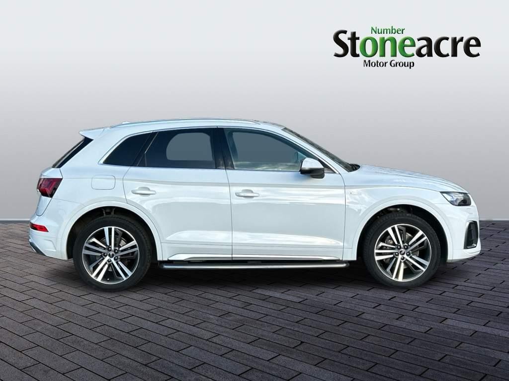 Audi Q5 Image 2