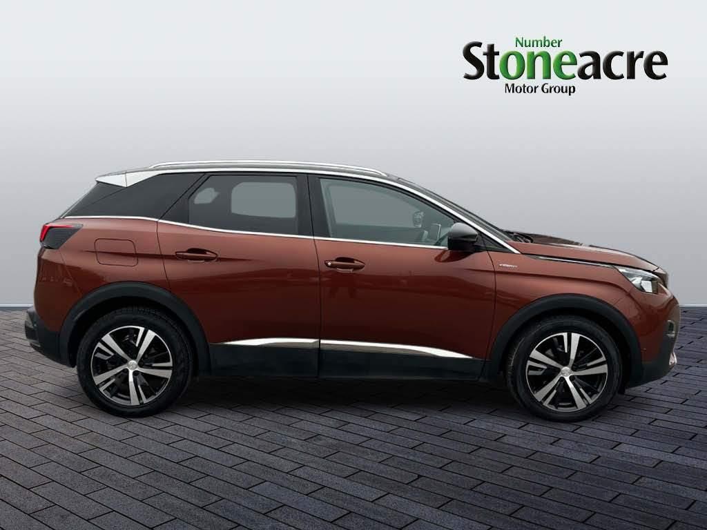 Peugeot 3008 Image 2