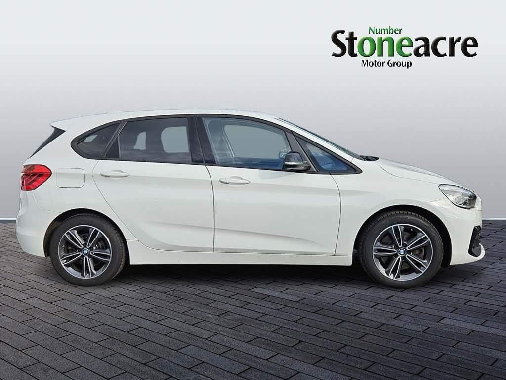 BMW 2 Series Active Tourer Image 2