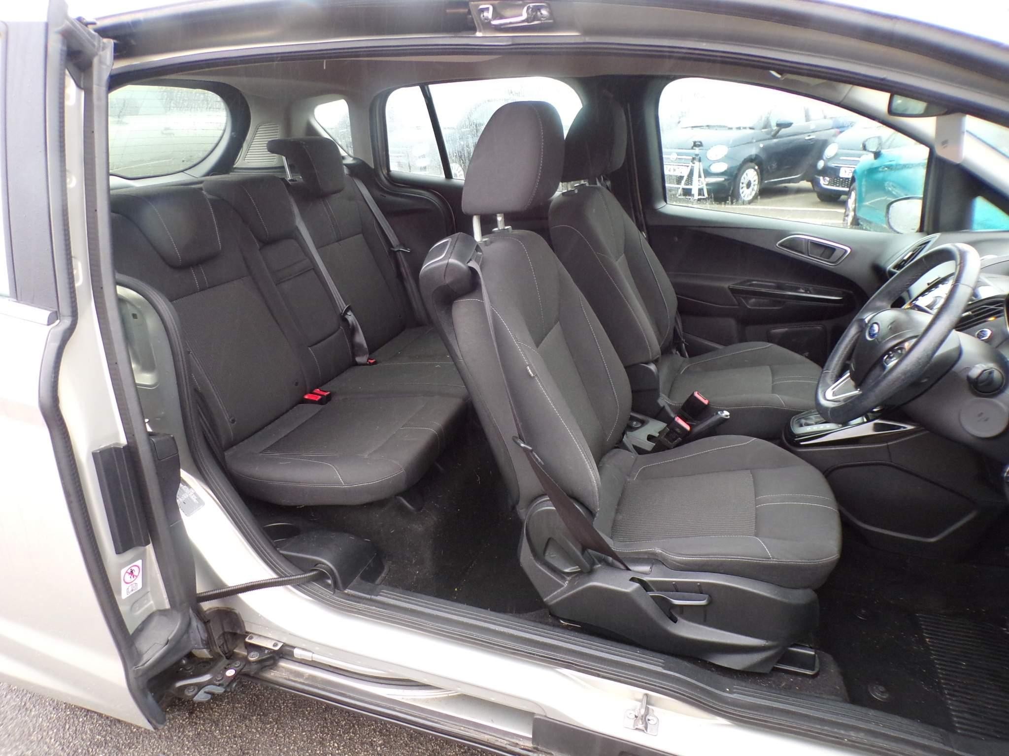 Ford B-Max Image 13