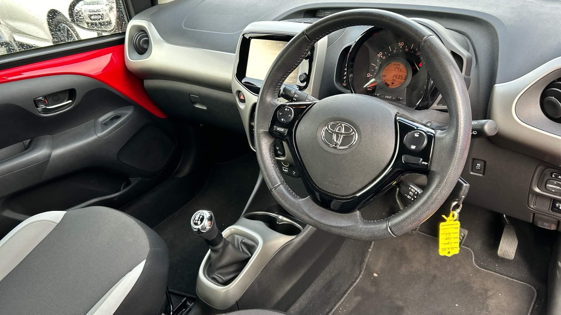 Toyota Aygo Image 12