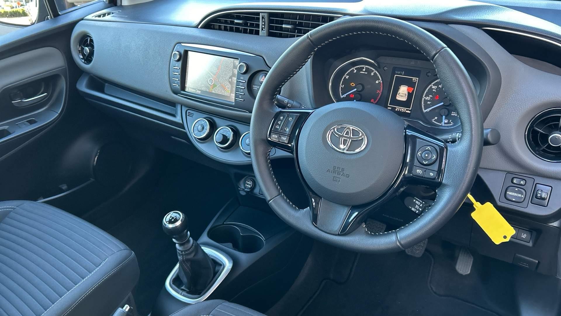 Toyota Yaris Image 12