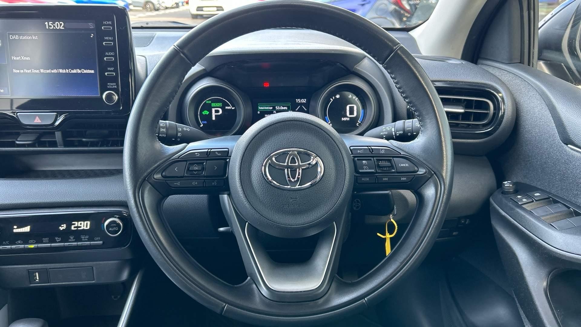 Toyota Yaris Image 14