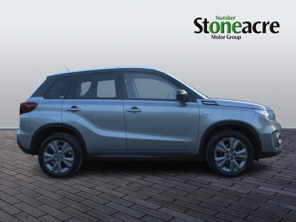 Suzuki Vitara Image 2