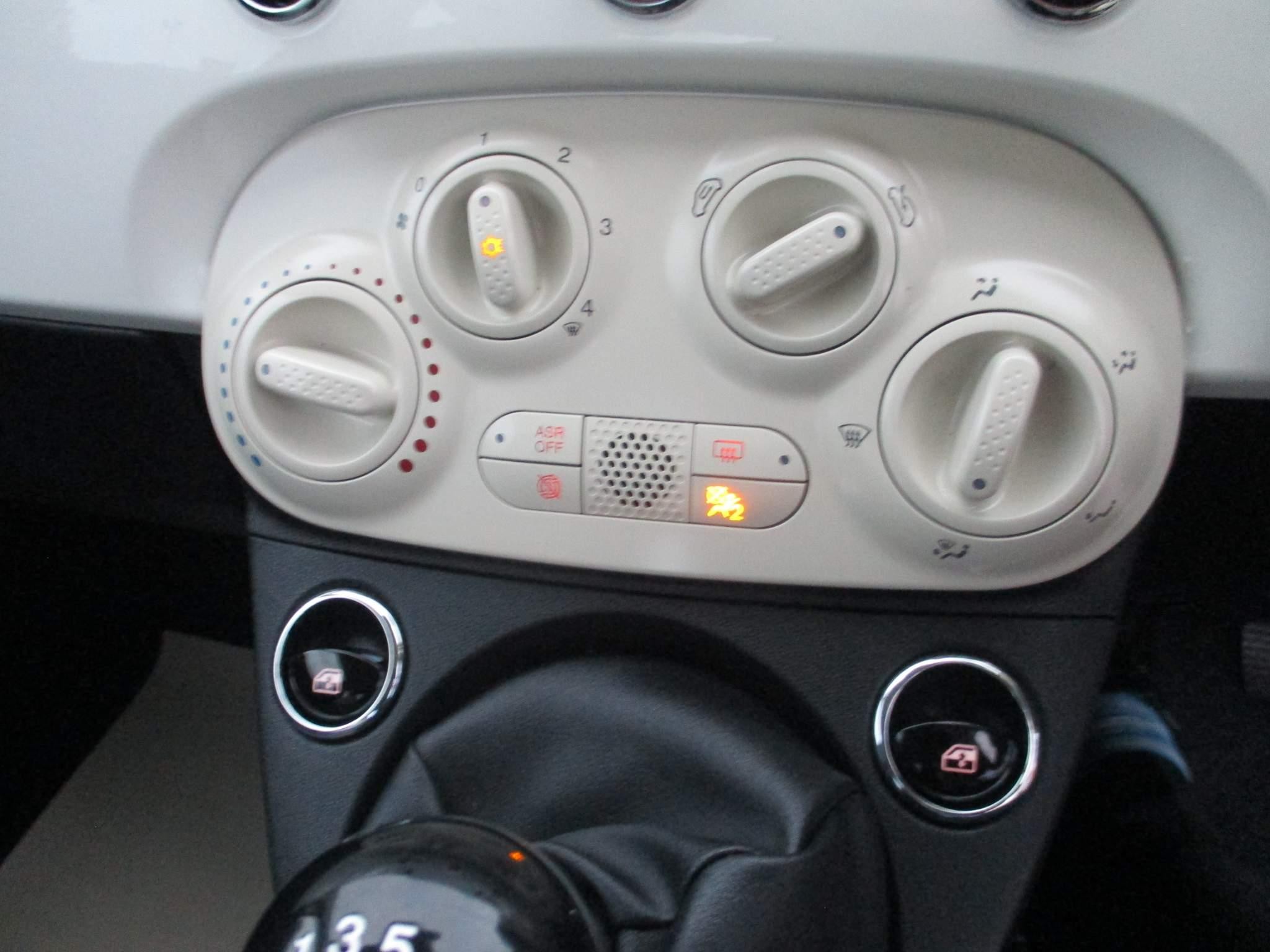 Fiat 500 Image 21