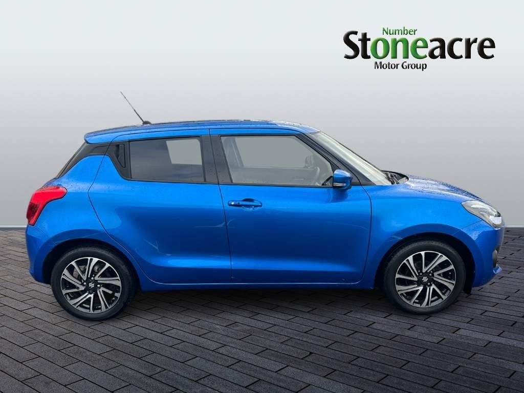 Suzuki Swift Image 2