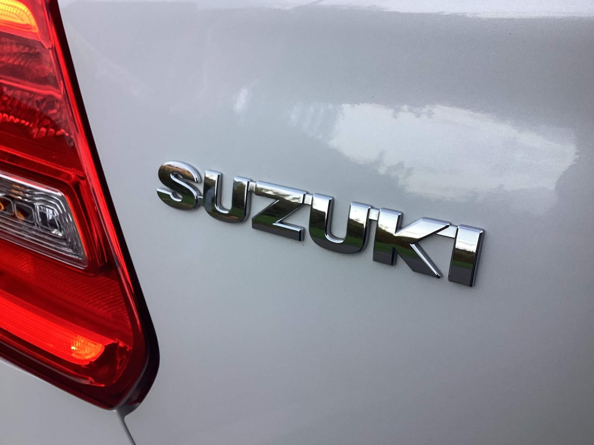 Suzuki Swift Image 16