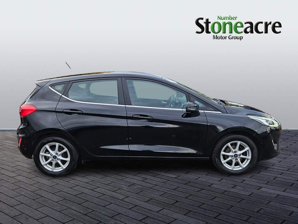 Ford Fiesta Image 2