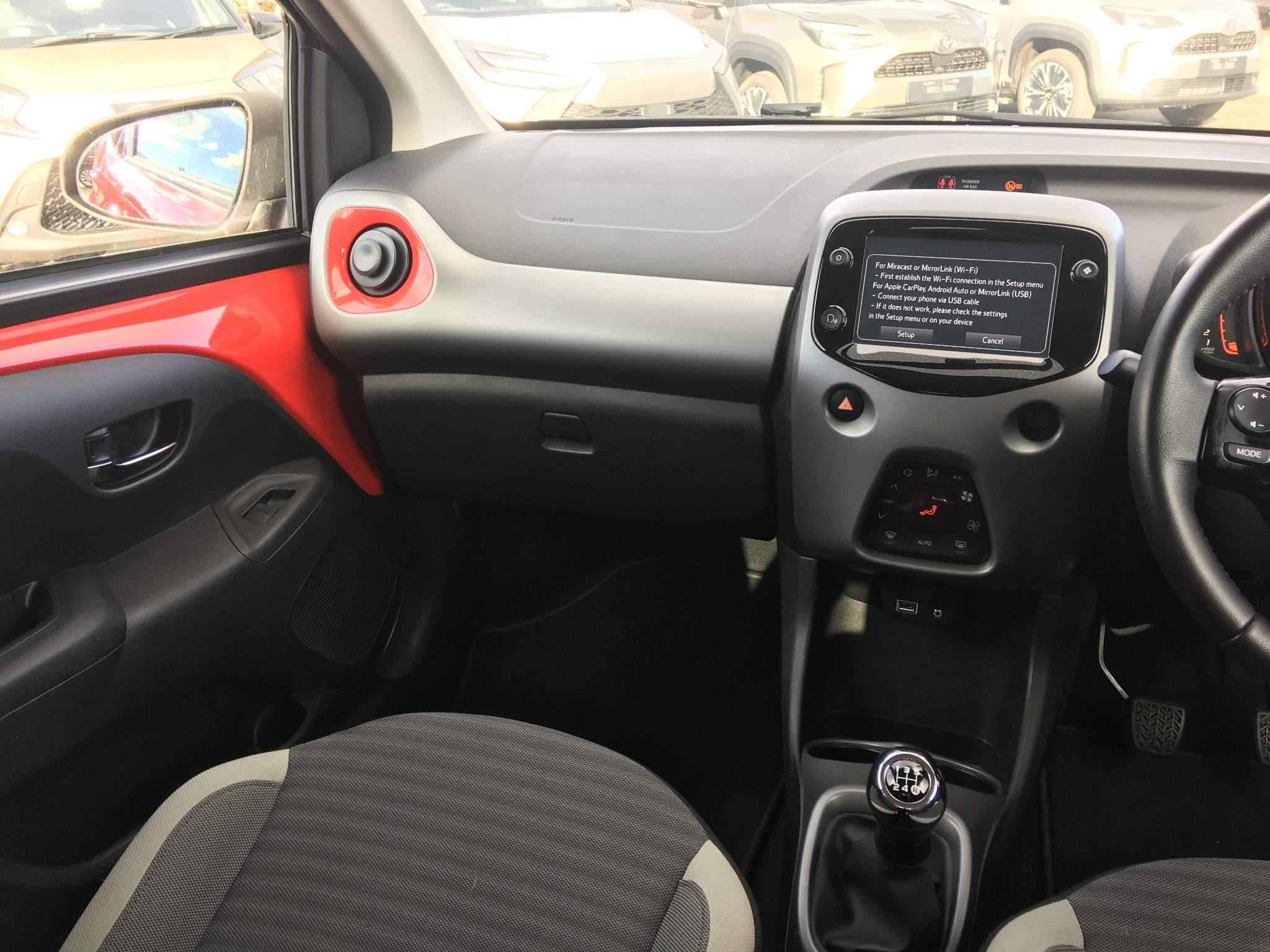 Toyota Aygo Image 16