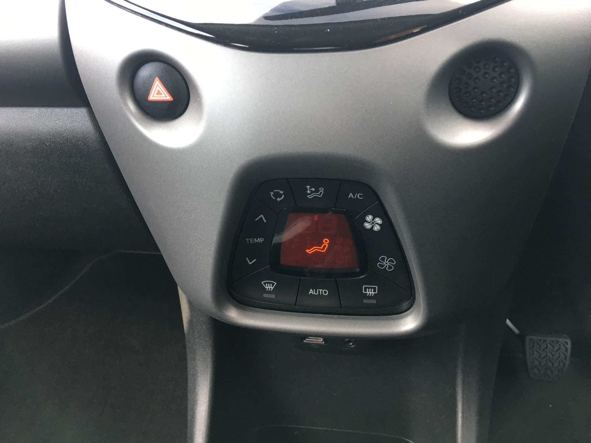 Toyota Aygo Image 25