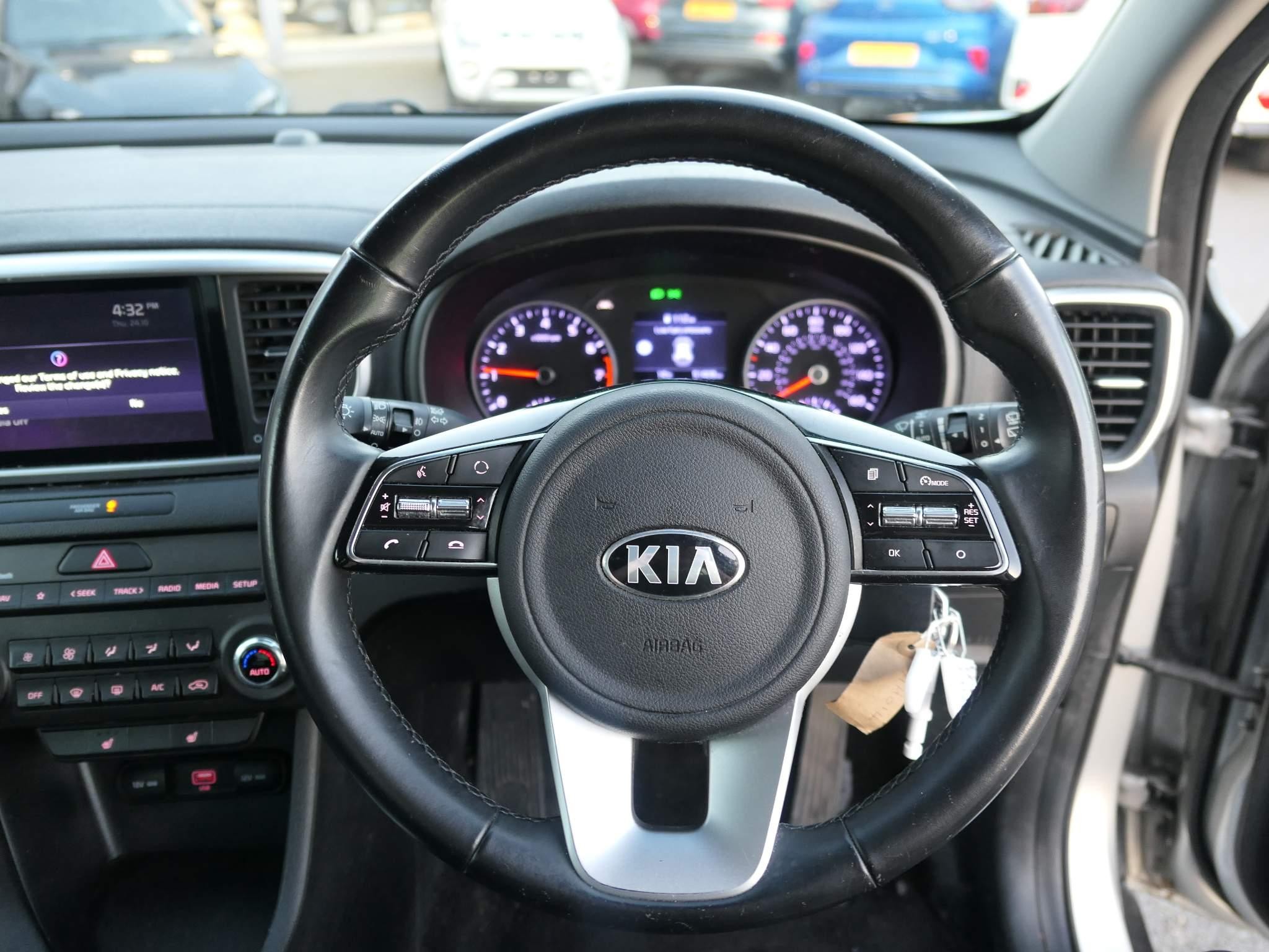 Kia Sportage Image 12