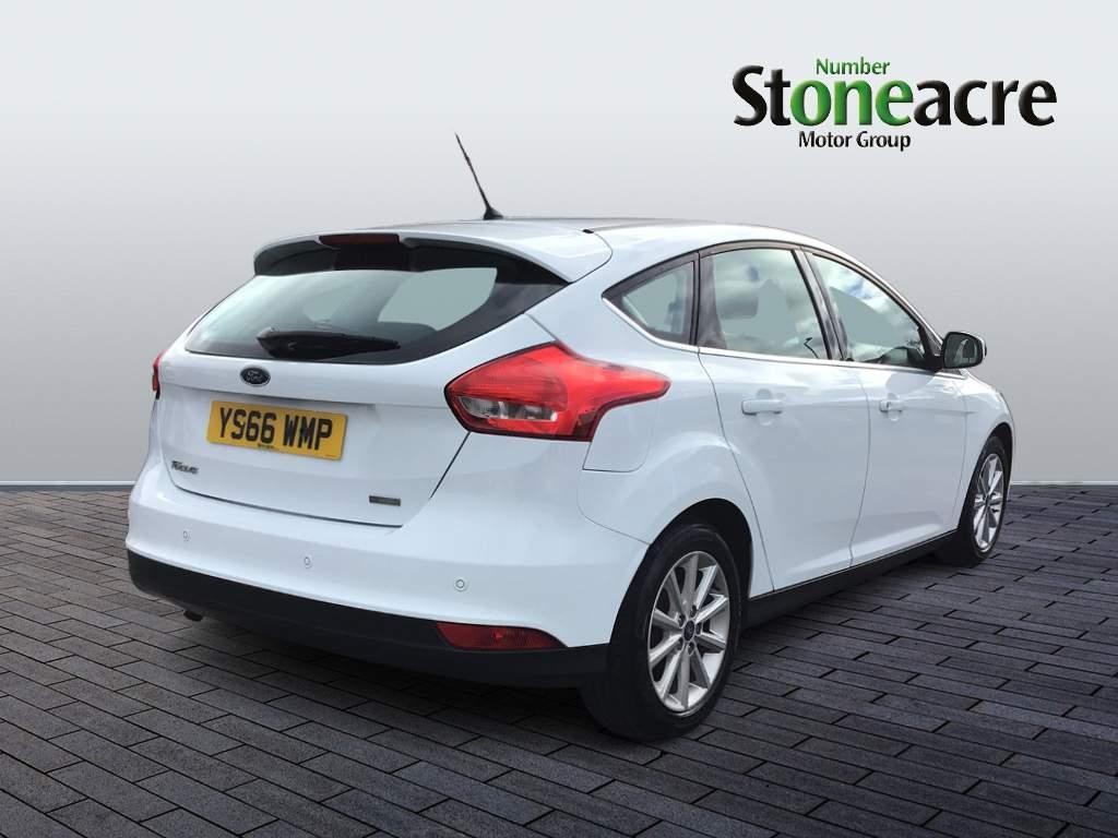 Ford Focus Image 2