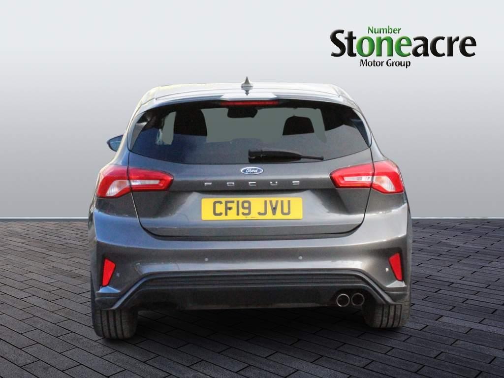 Ford Focus Image 4