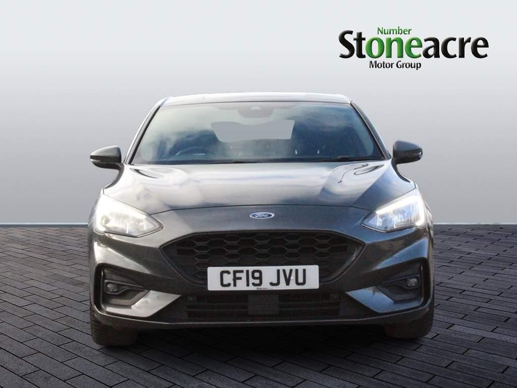 Ford Focus Image 8