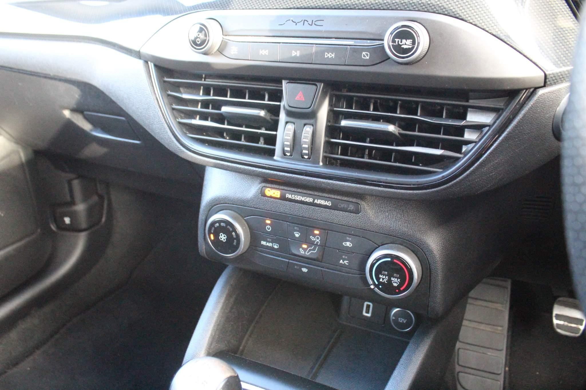 Ford Focus Image 20