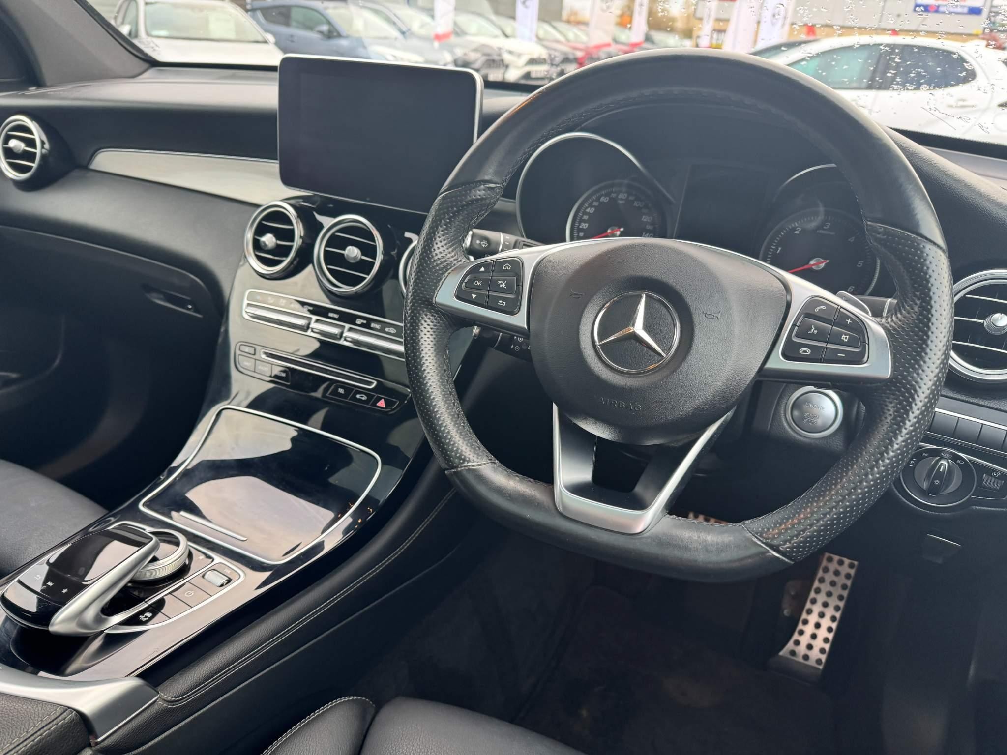 Mercedes-Benz GLC Image 16