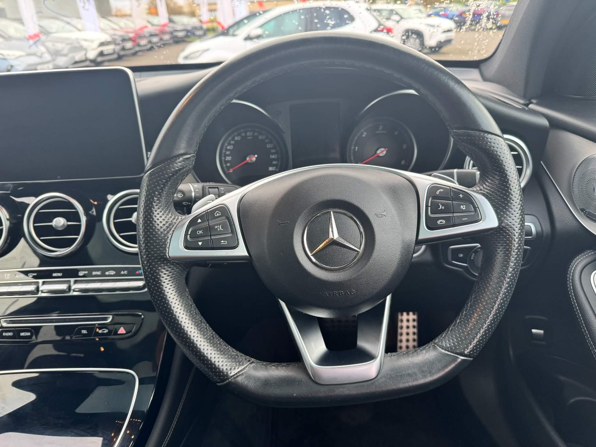 Mercedes-Benz GLC Image 17