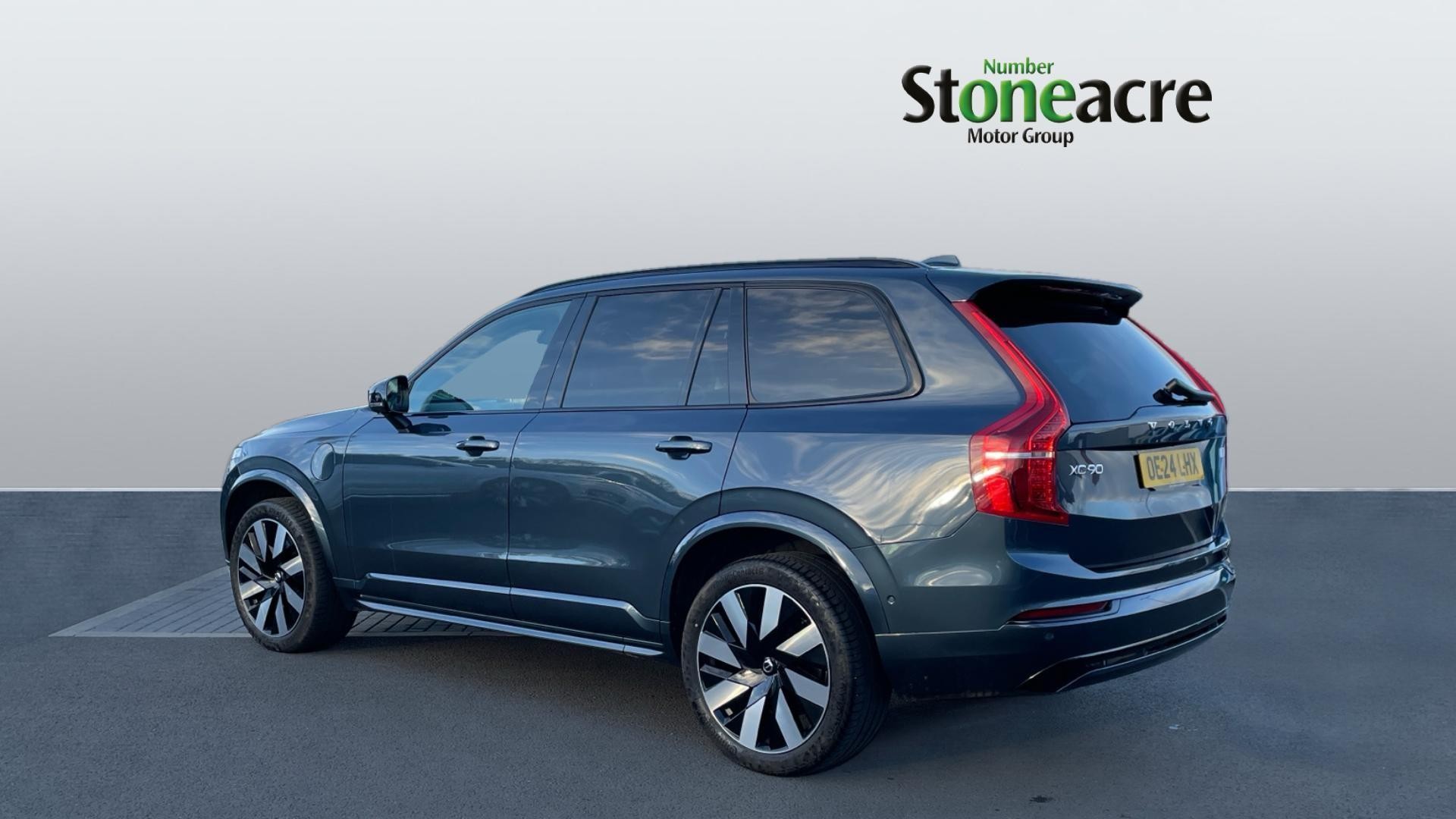 Volvo XC90 Image 2