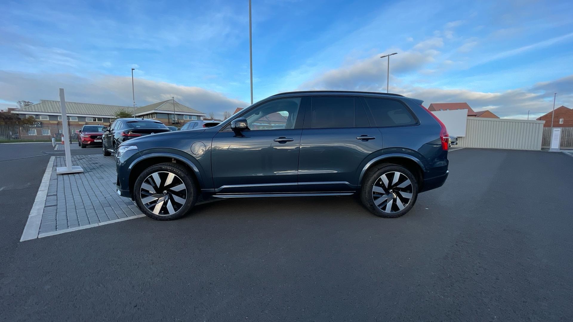 Volvo XC90 Image 8