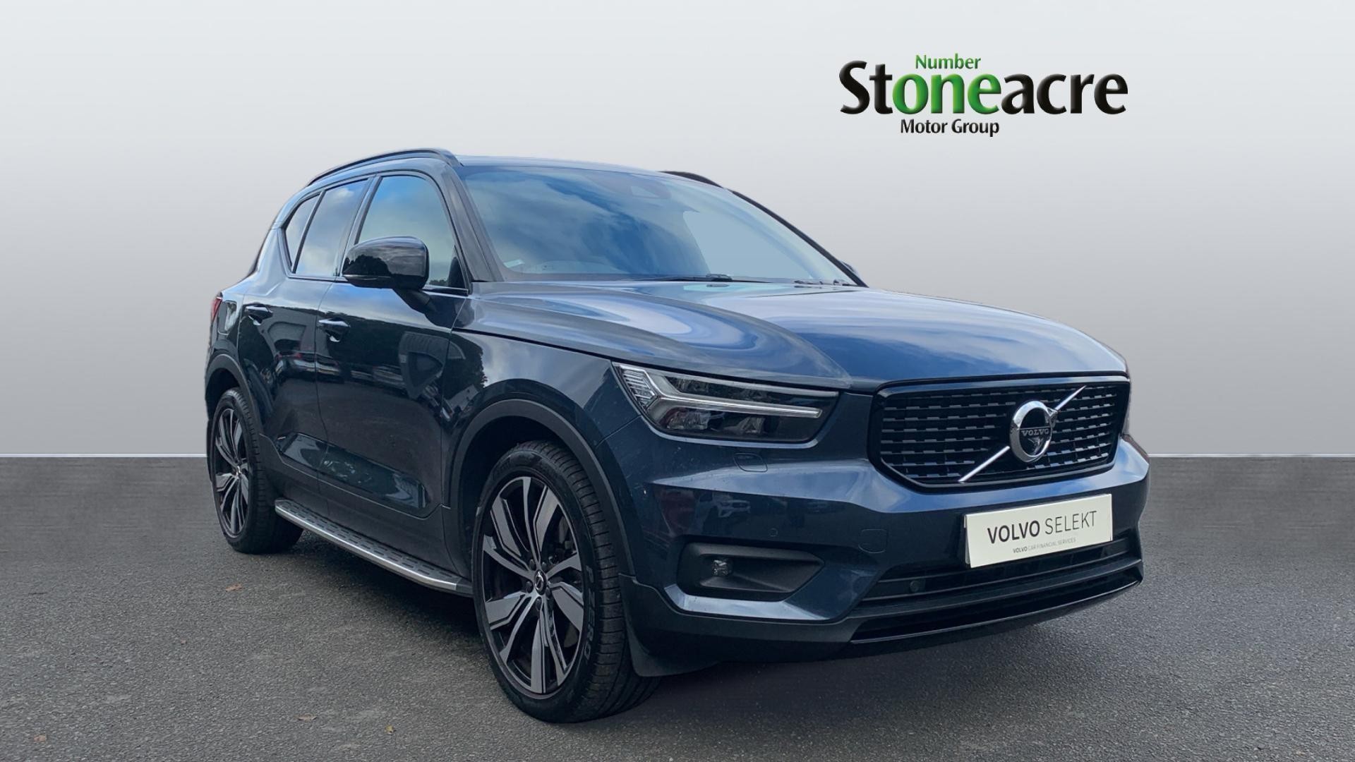 Volvo XC40 Image 1