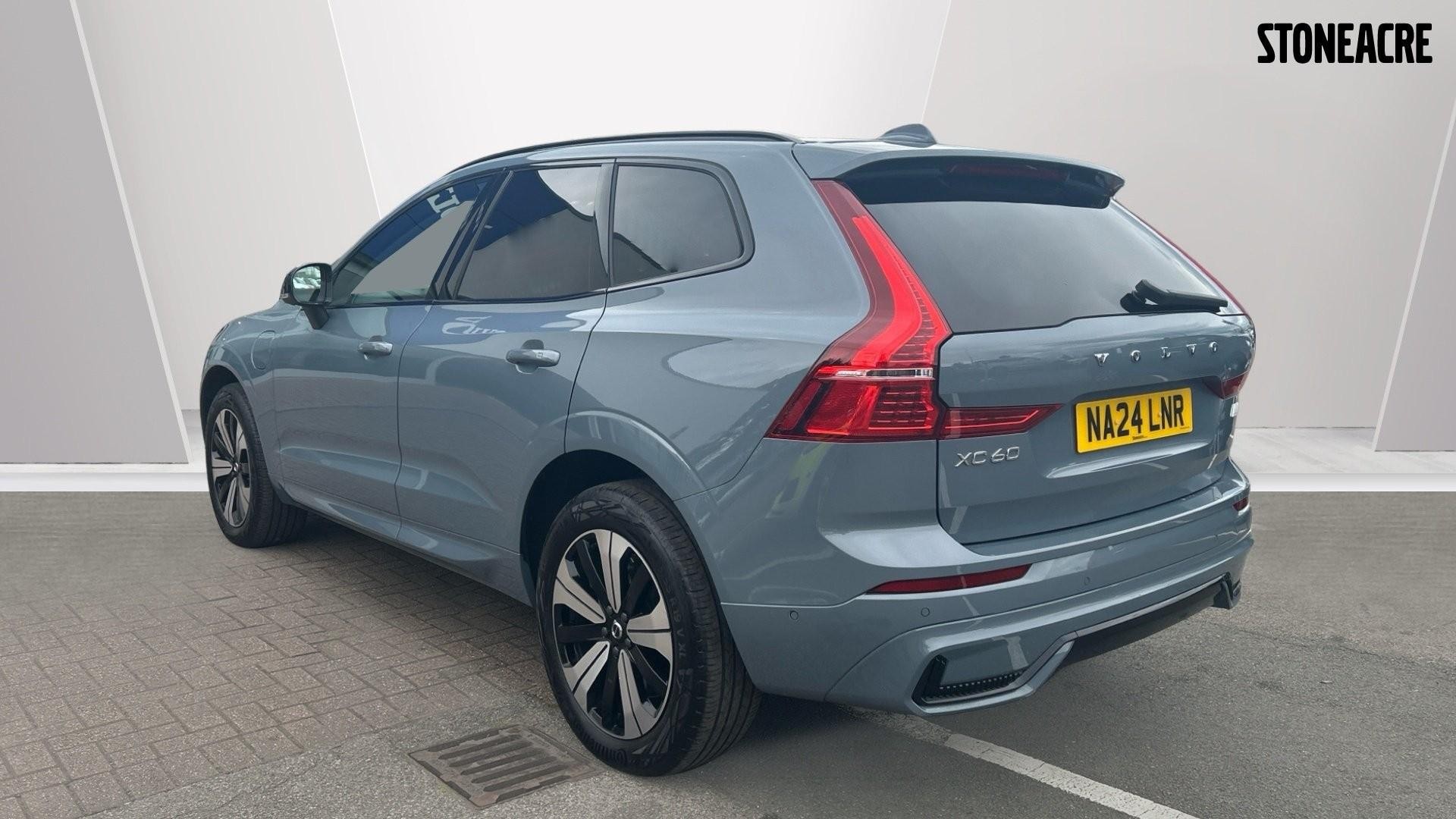 Volvo XC60 Image 2