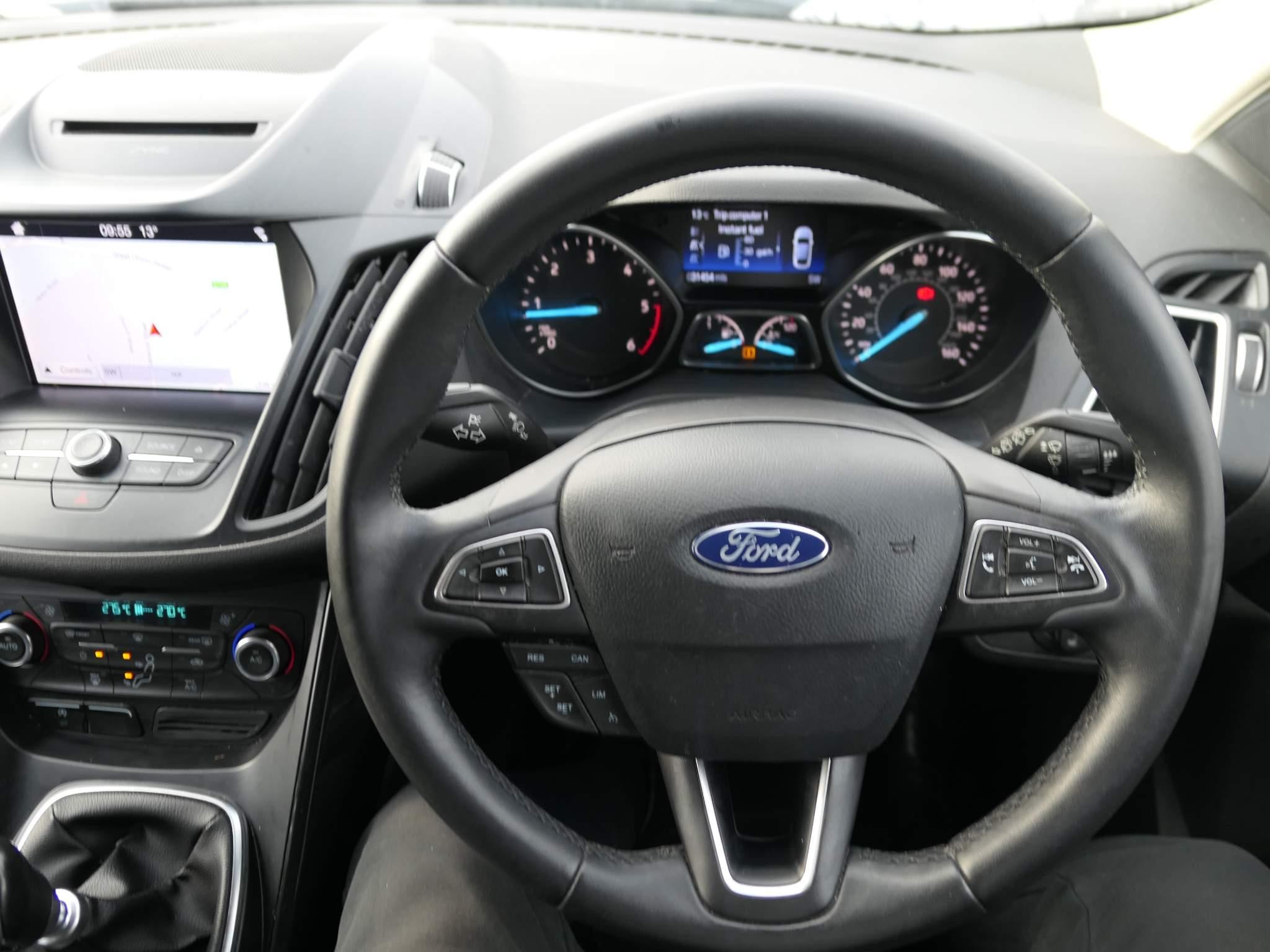 Ford Kuga Image 11