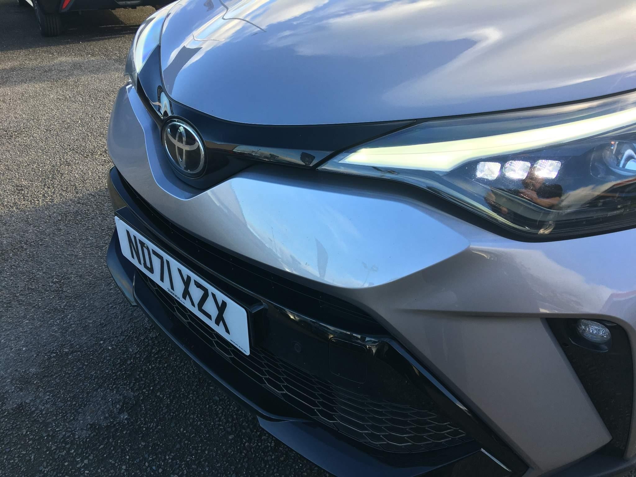 Toyota C-HR Image 23