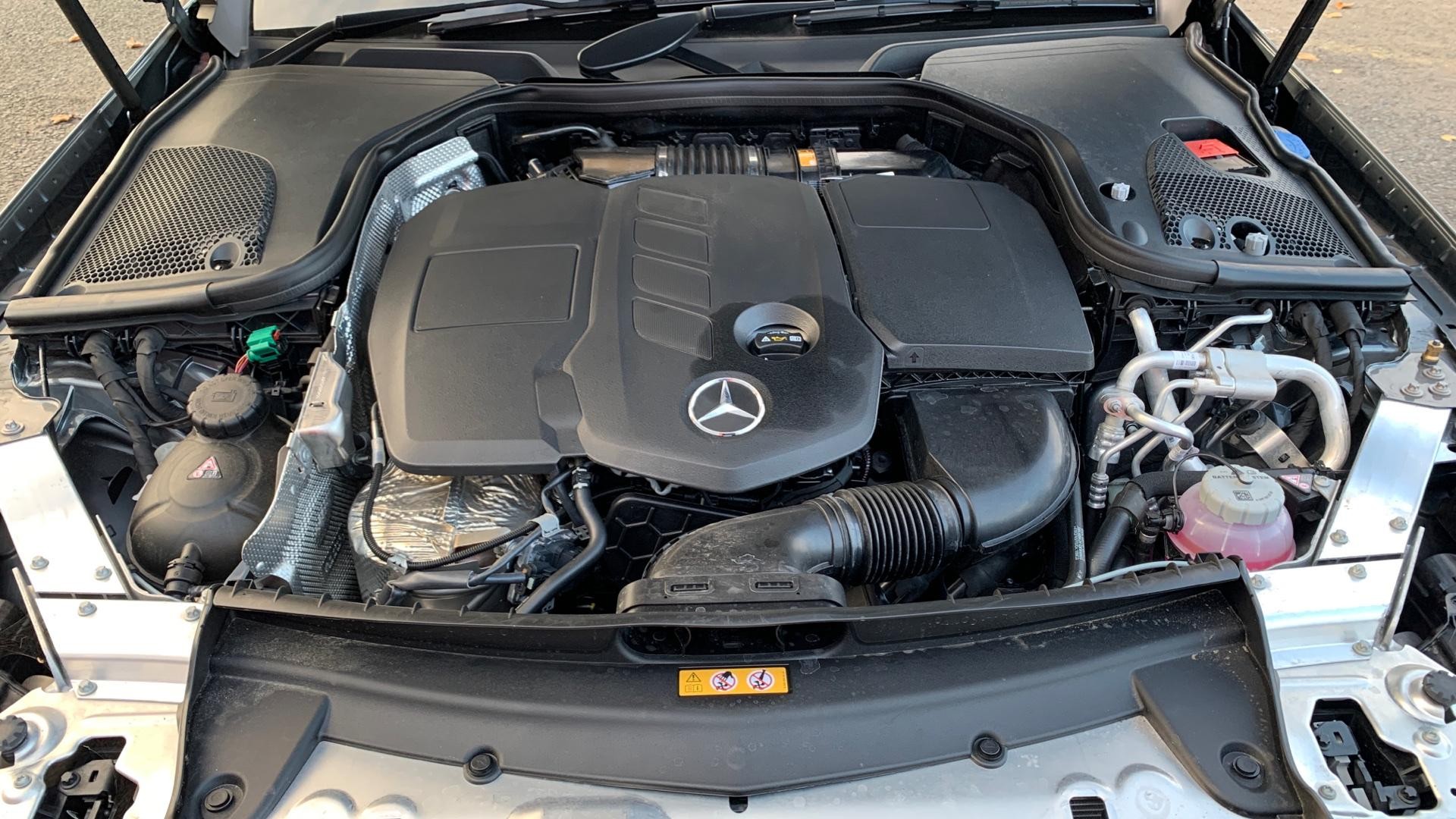 Mercedes-Benz E-Class Image 34