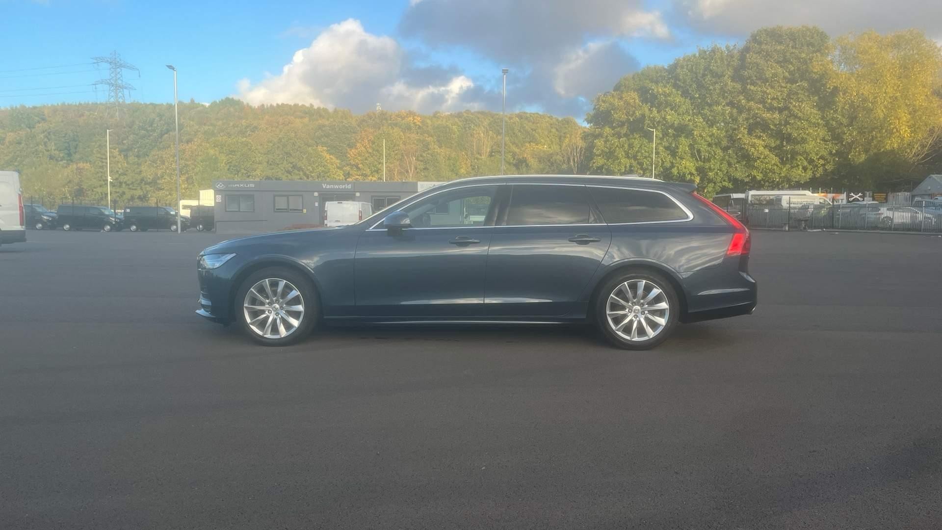 Volvo V90 Image 9